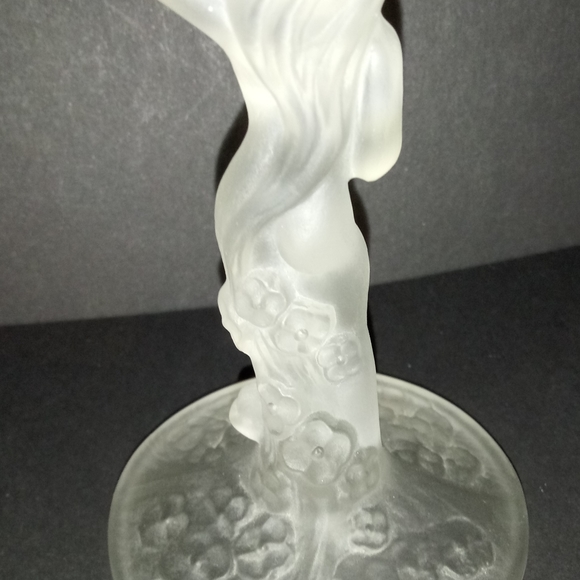 ADERIA FROSTED LADY WINE GLASSES - Picture 4 of 7